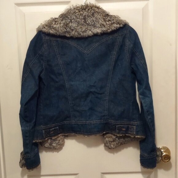 Vintage BB Dakota Denim Faux Fur Jean Jacket With Pockets Sz M Lined - Picture 4 of 8